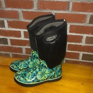 Women’s size 10 Bogs Boots
